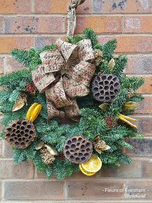 Christmas Moss Backed Fresh Door Wreath