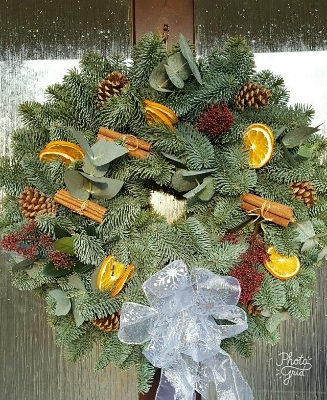 Spruce Fresh Door Wreath